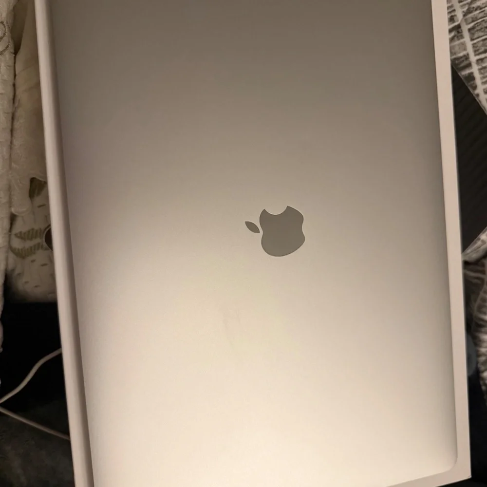 Apple MacBook Pro A2141 16